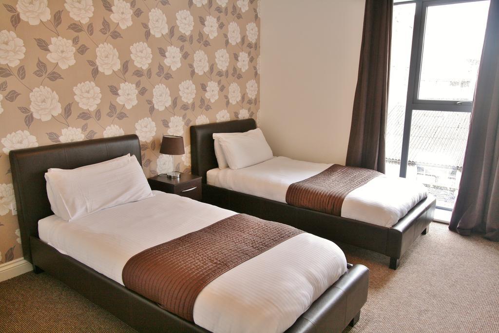 Central Hotel Cheltenham By Roomsbooked Ngoại thất bức ảnh